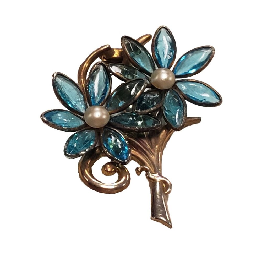 Vintage Floral Flower Fur Clip Faux Pearl Blue Lucite